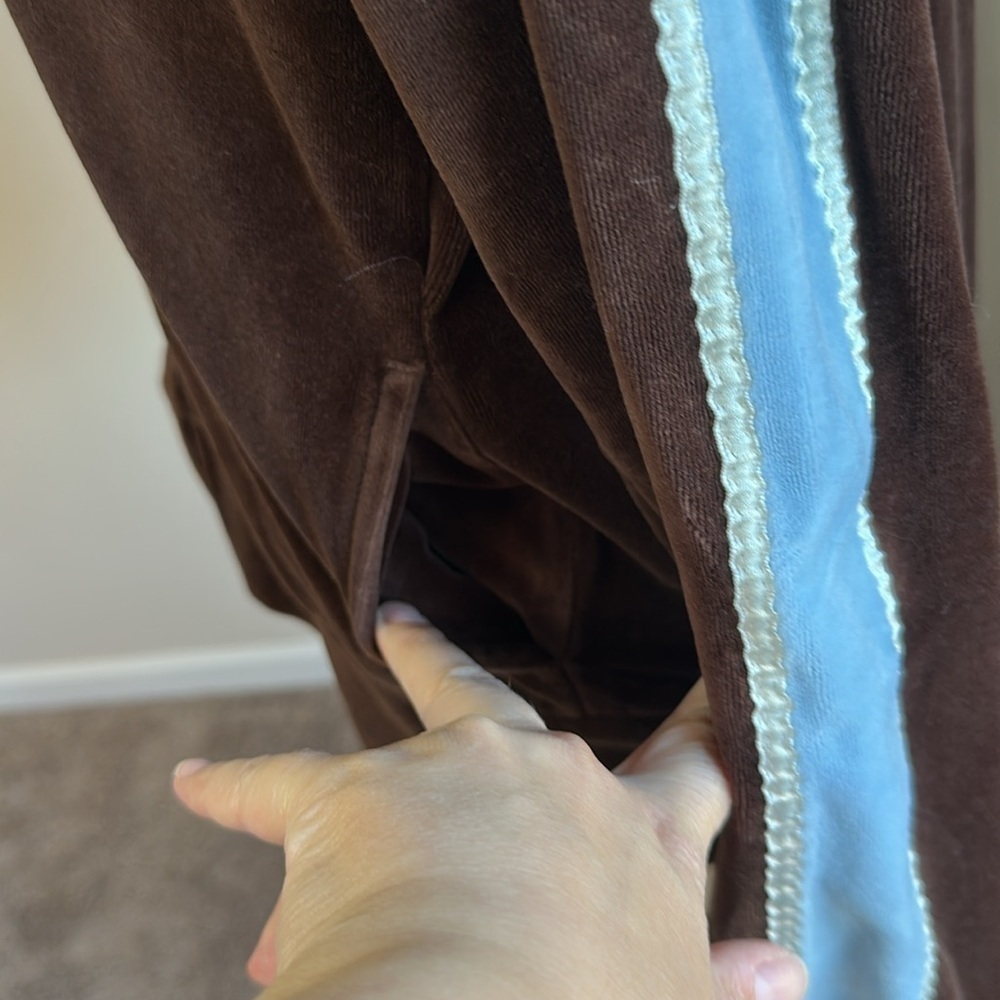 N.Y.L. Chocolate Brown Velour Hoodie with Blue Striping on Arms Size Medium GUC - Picture 13 of 17
